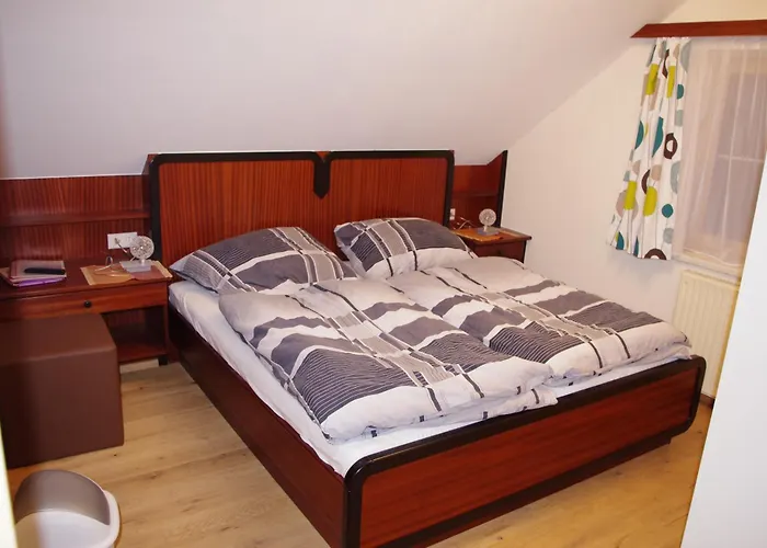 Ulnhof 마리아프파르